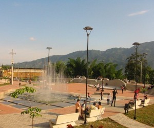 Parque de la Musica Fuente 1bp blogspot com